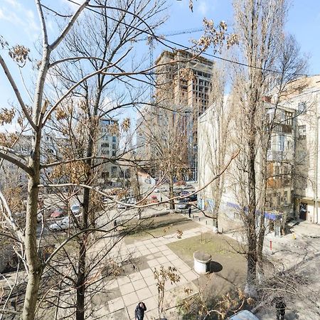 Centre 911 Flat Apartment Kyiv Exterior photo