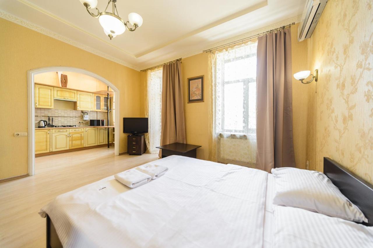 Centre 911 Flat Apartment Kyiv Exterior photo
