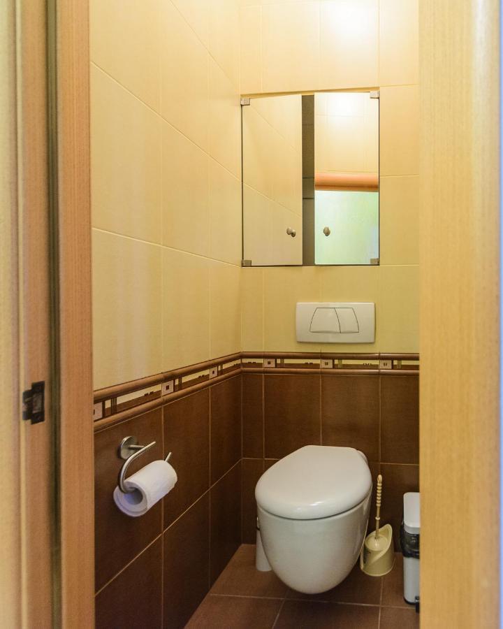 Centre 911 Flat Apartment Kyiv Exterior photo