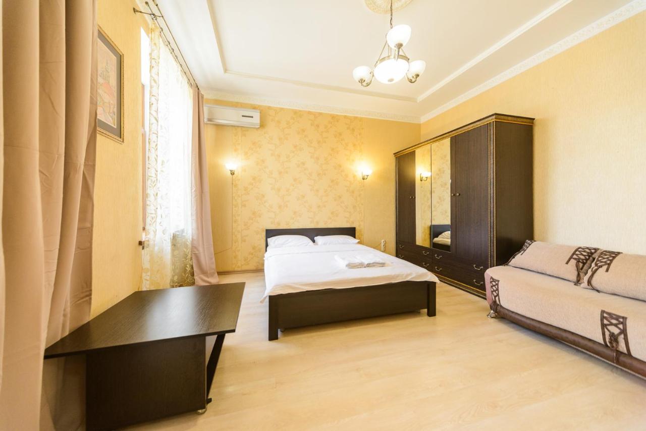 Centre 911 Flat Apartment Kyiv Exterior photo
