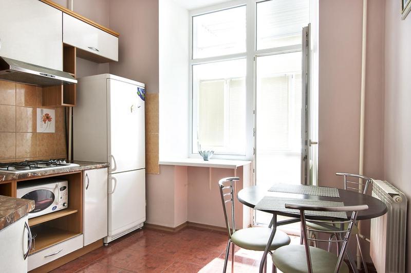 Centre 911 Flat Apartment Kyiv Exterior photo